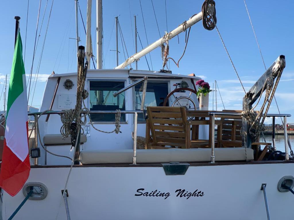 Hotel Sailing Nights Boat&Breakfast Alghero Esterno foto